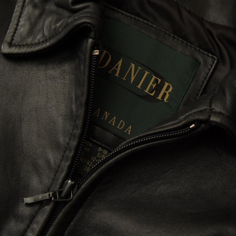 Danier Canada Black Genuine Leather Bomber Jacket Zip Front Classic Style Size S - Picture 3 of 11